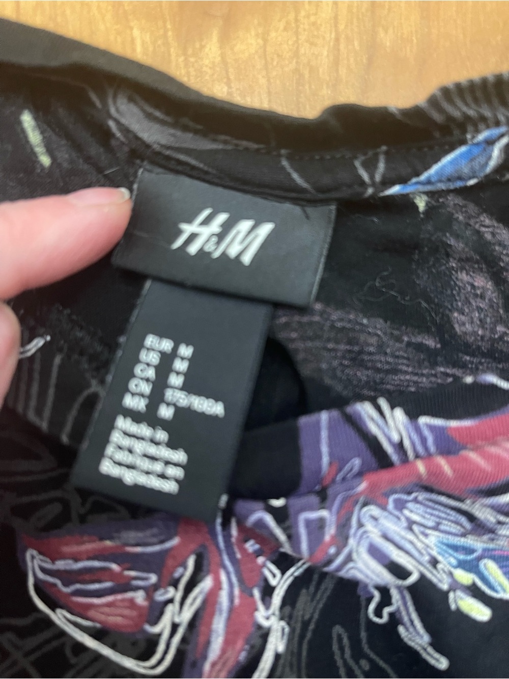 H&M Black Tee with Pink & Blue Floral Hummingbird Print - Picture 2 of 2